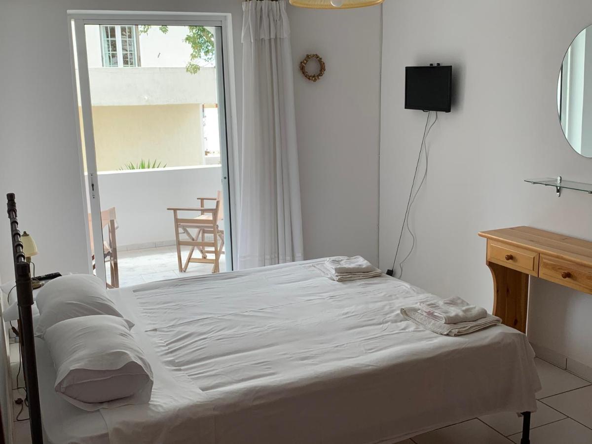 Two Palm Trees Apartment Adamantas  Ngoại thất bức ảnh